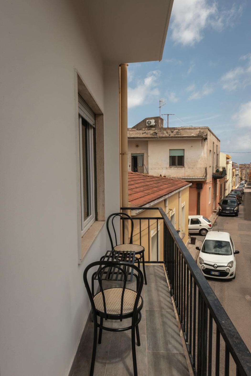 Domo Angioy Apartment Porto Torres Exterior photo