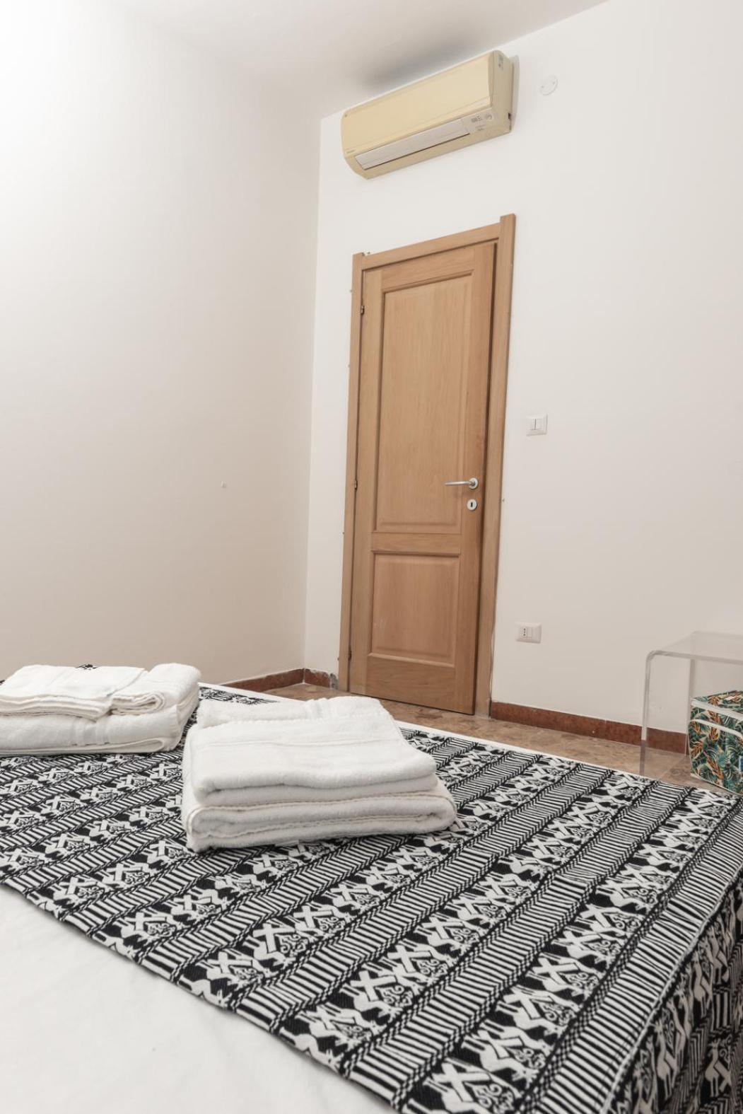 Domo Angioy Apartment Porto Torres Exterior photo