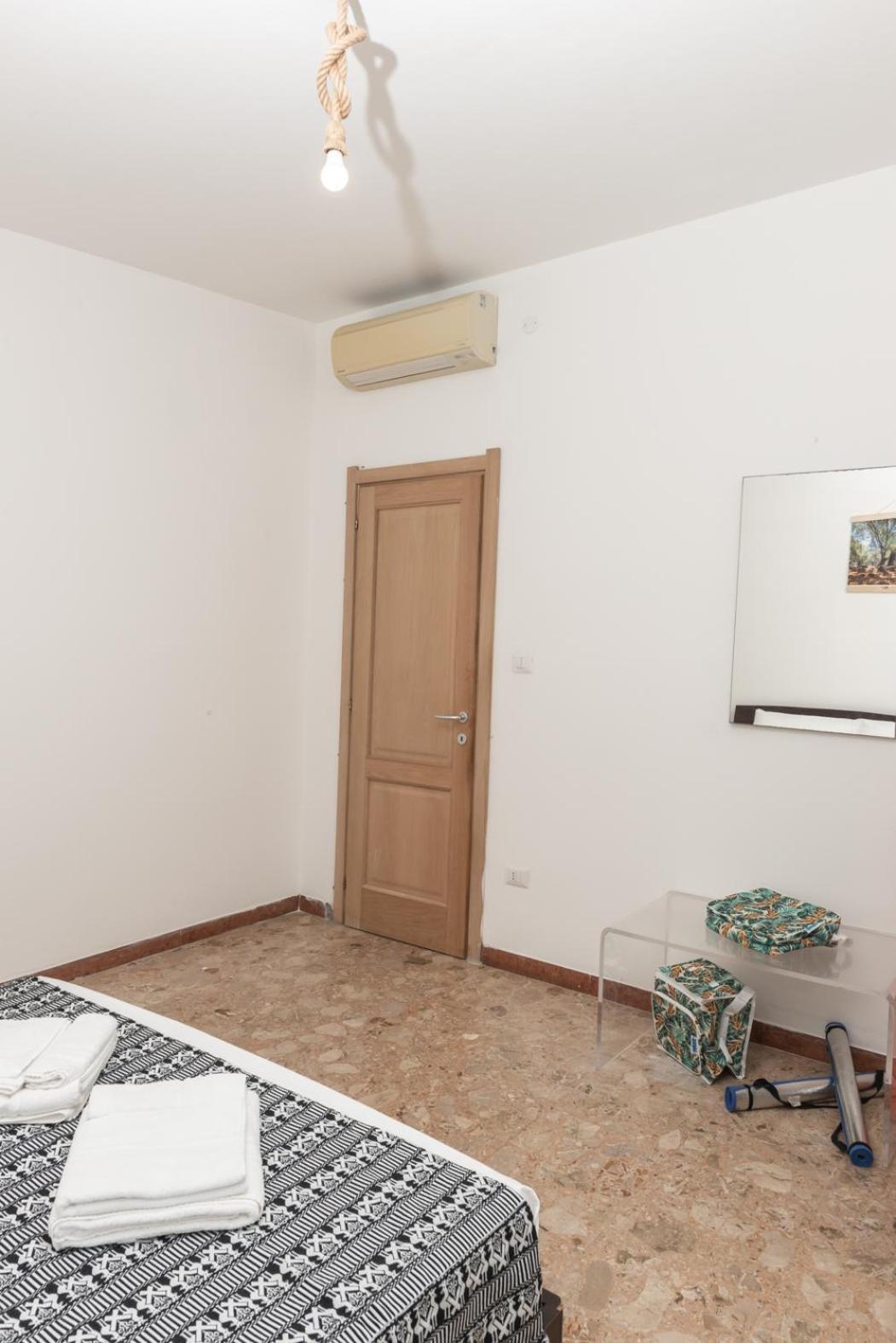 Domo Angioy Apartment Porto Torres Exterior photo